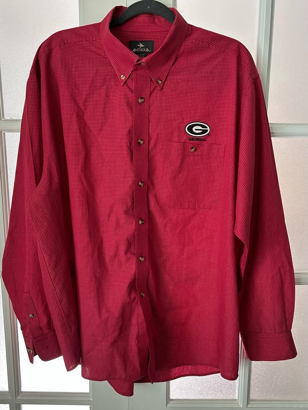 Antigua Red Georgia Bulldogs Button-Down Shirt